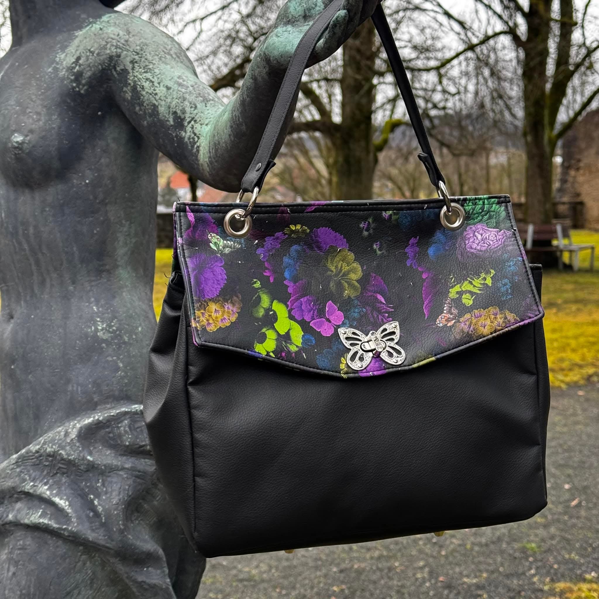 Briana Big, Small Size Bag Pattern - Image 18